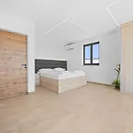 Vista&residence By Istrabook *