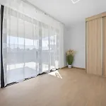 Vista&residence By Istrabook ميدولين