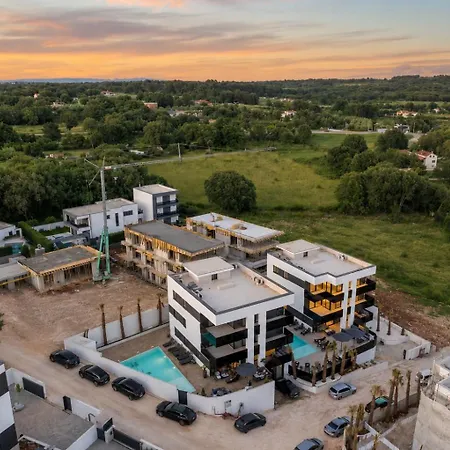 Villa Vista 1&2 By Istrabook